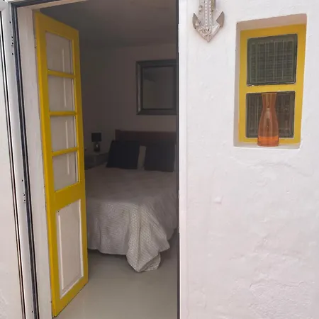 בית נופש Yellow Rustic Portuguese *